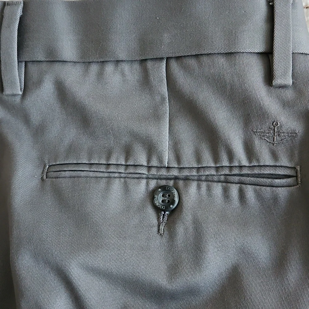 Dockers signature khaki